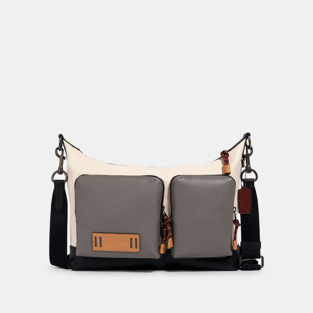 pocket shoulder bag