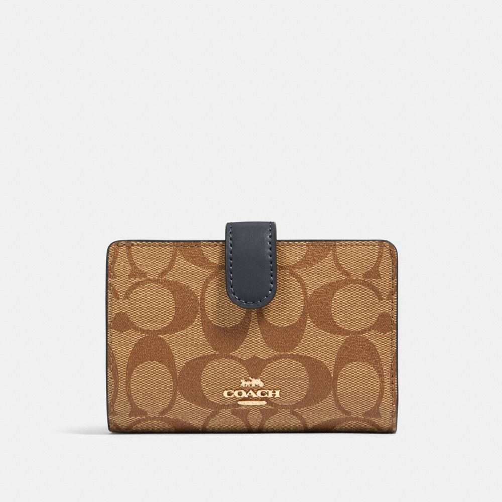 coach wallet medium