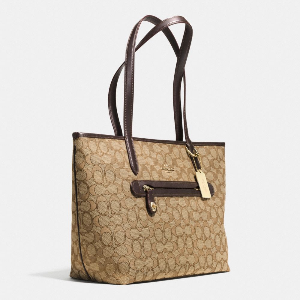 coach taylor tote in signature jacquard