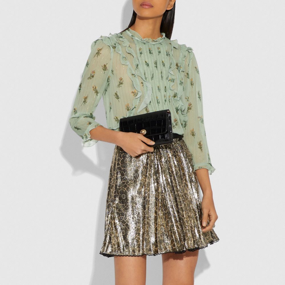 marlow turnlock chain crossbody