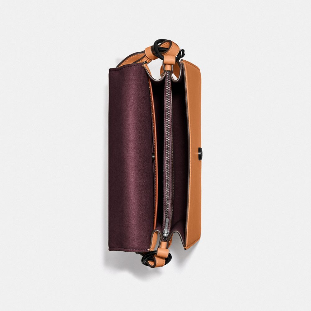 BEAT SHOULDER BAG - Alternate View 2