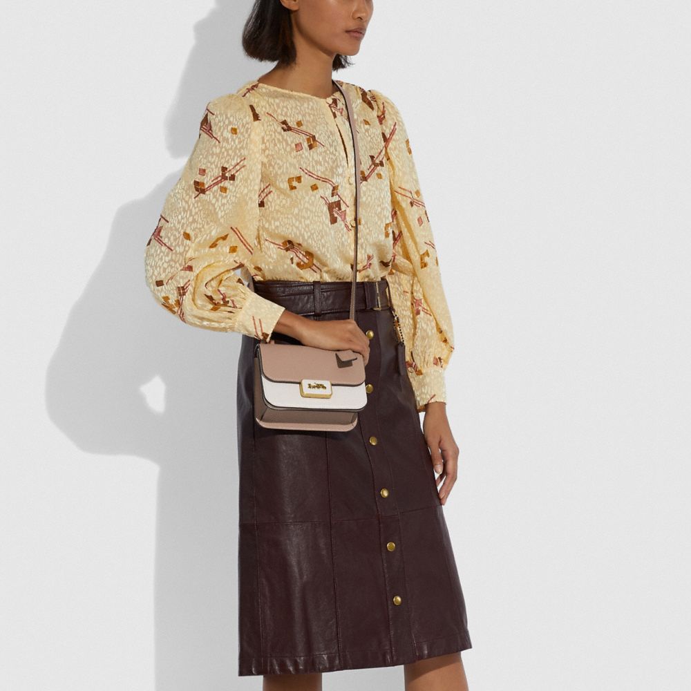 COACH: Alie Shoulder Bag 18 In Colorblock