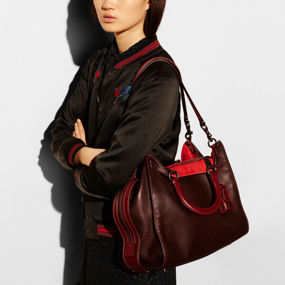 rogue tote coach