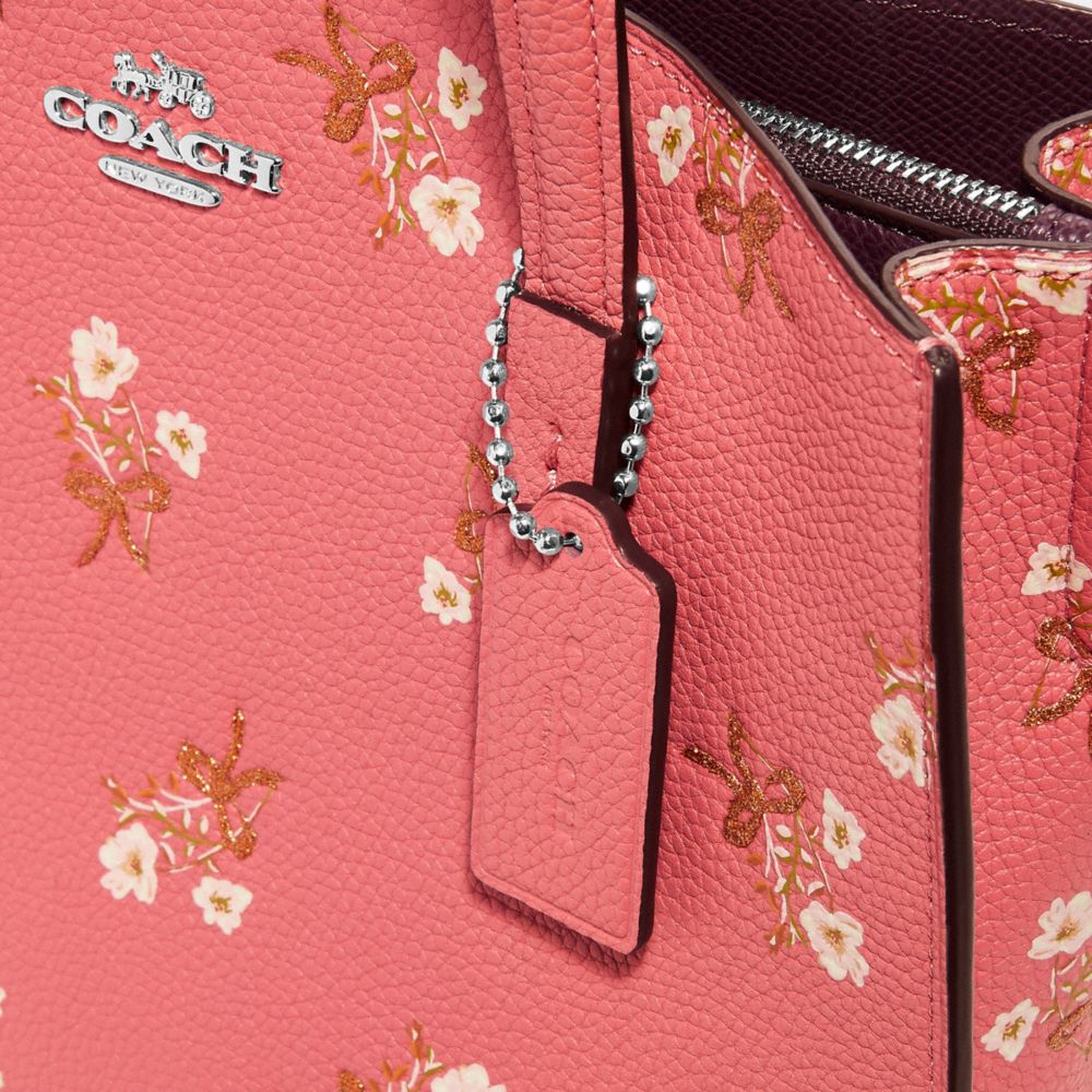 charlie carryall with floral print