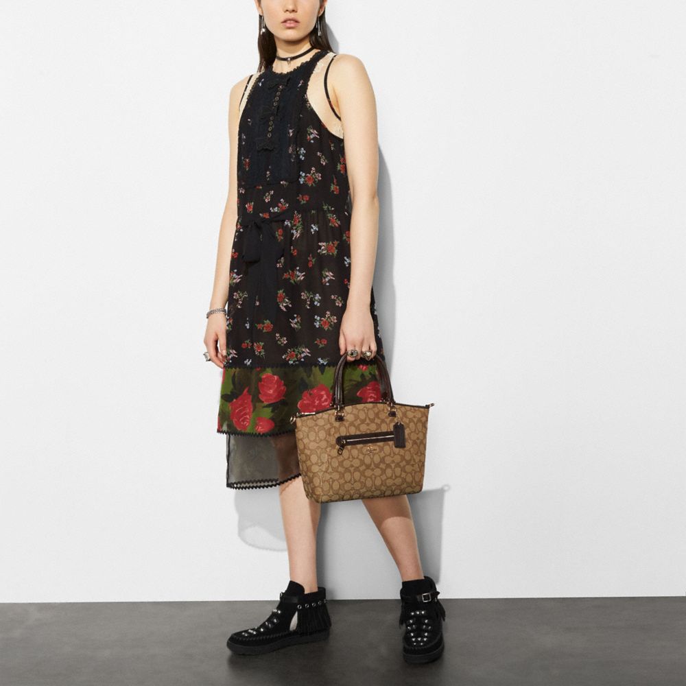 prairie satchel in signature jacquard