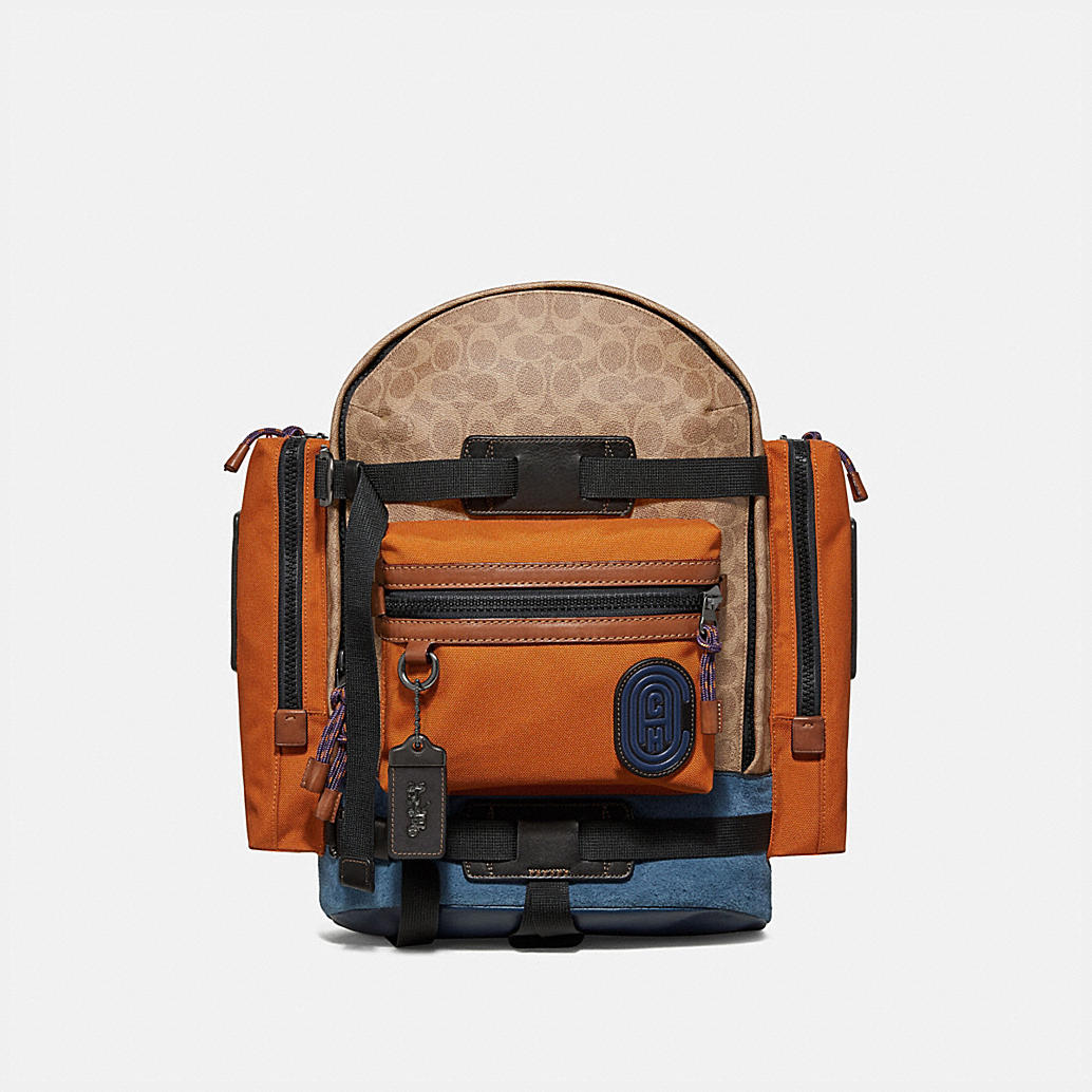 RIDGE BACKPACK IN SIGNATURE CANVAS WITH COACH PATCH