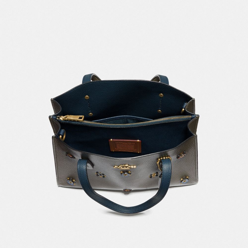 charlie carryall with rivets