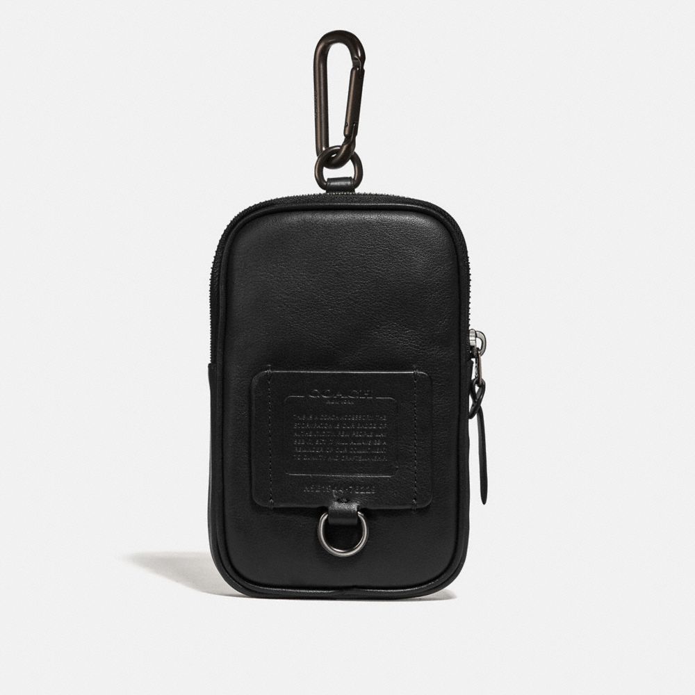 coach round hybrid pouch