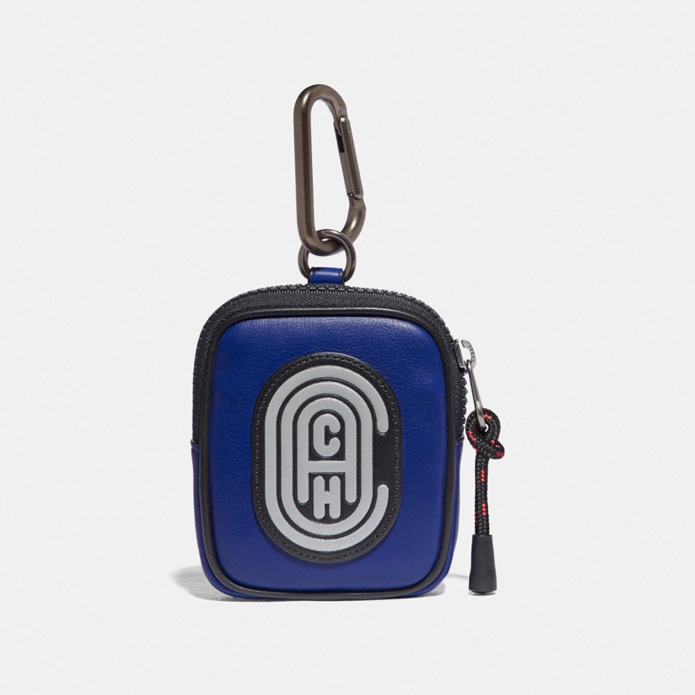 coach round hybrid pouch