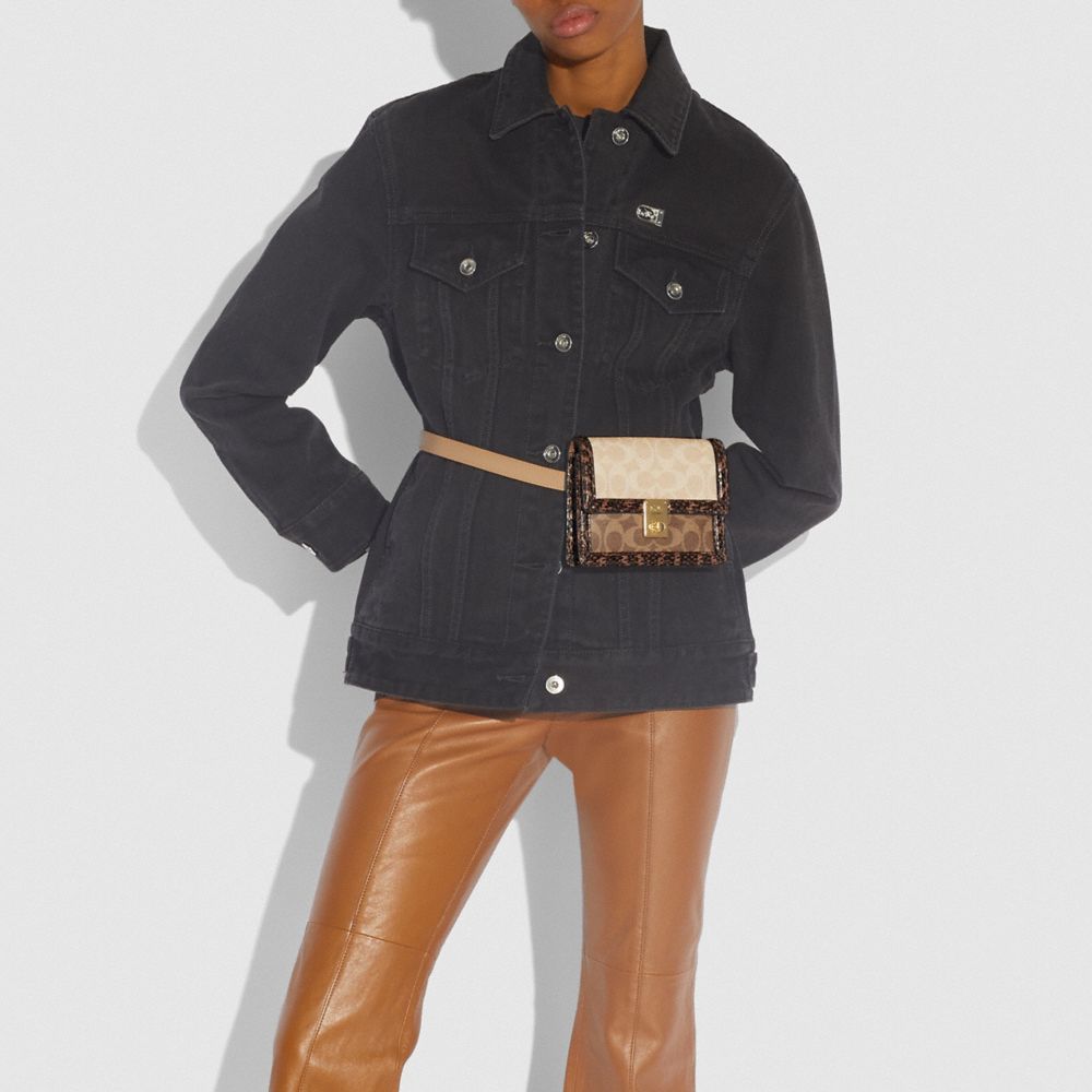 HUTTON BELT BAG IN BLOCKED SIGNATURE CANVAS WITH SNAKESKIN DETAIL - Alternate View 2
