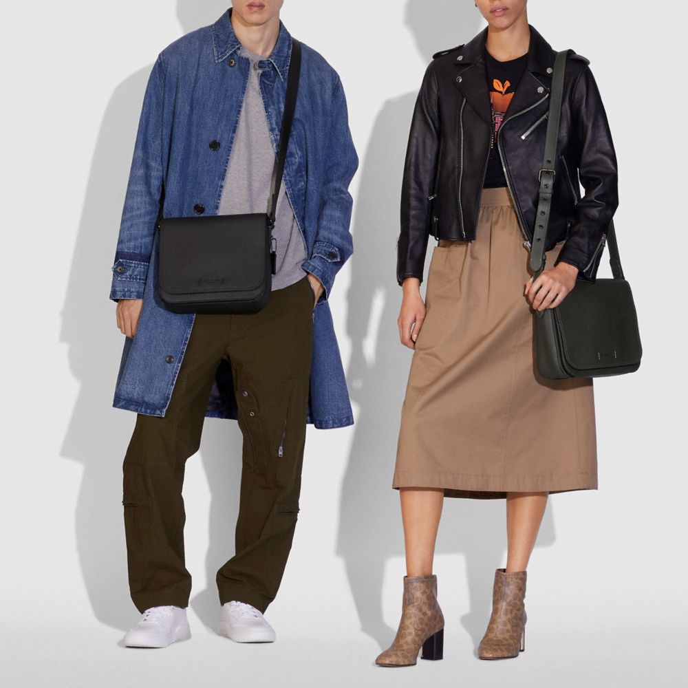 SAC MESSENGER GOTHAM 27 - Alternate View 3