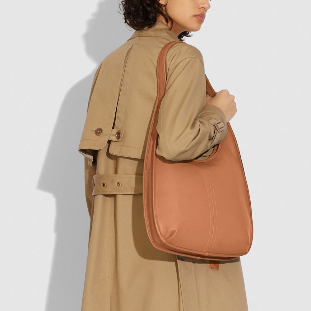 ERGO SHOULDER BAG 33 - Alternate View 1