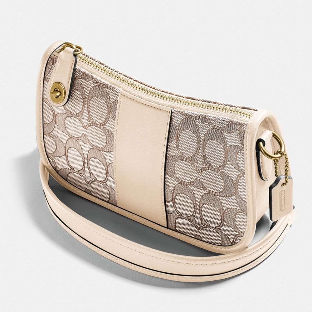 coach swinger bag in signature jacquard brown