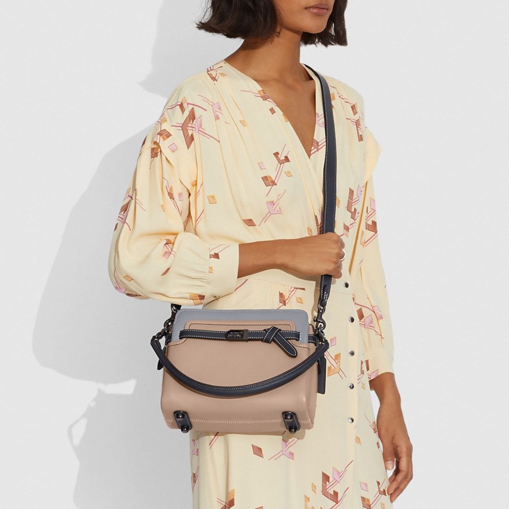 CABAS TATE EN COLOR BLOCK - Autres affichages 3