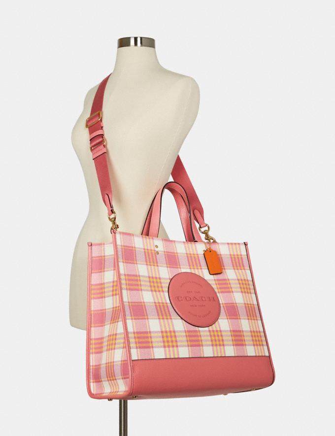 DEMPSEY TOTE 40 WITH GARDEN PLAID PRINT AND COACH PATCH
