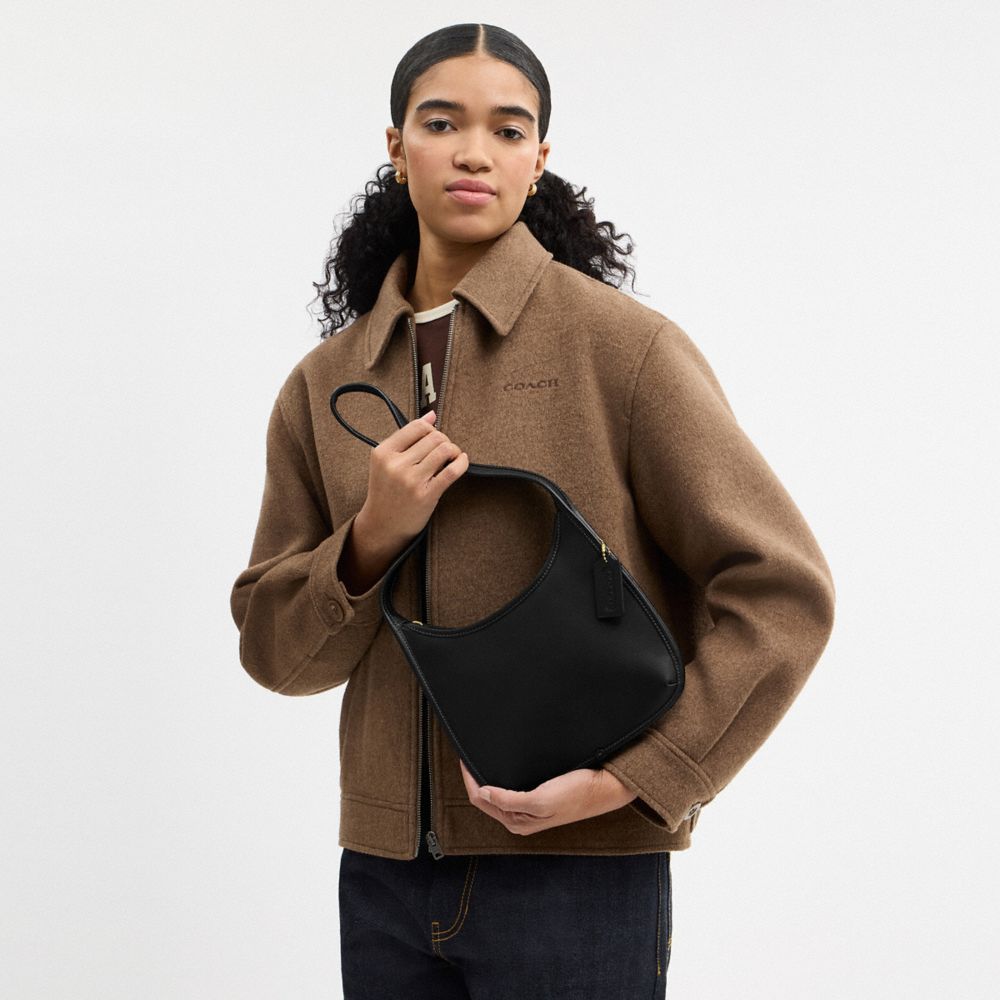 COACH®,Curve Zip Bag,Leather,Shoulder Bag,Logo,Brass,Casual,Black,Detail View