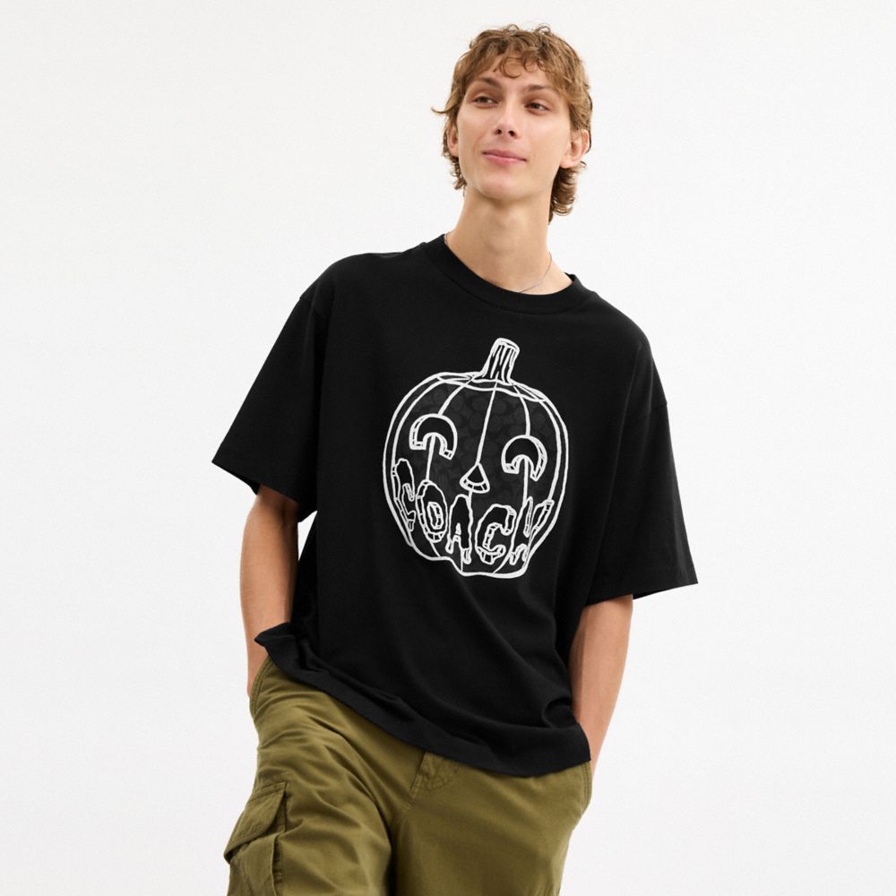 COACH®,Pumpkin Relaxed T-Shirt In Organic Cotton,Cotton,Cotton Knit,Knit,Organic Cotton,T Shirt,Logo,Eco-Friendly,Breathab...,Black,Scale View