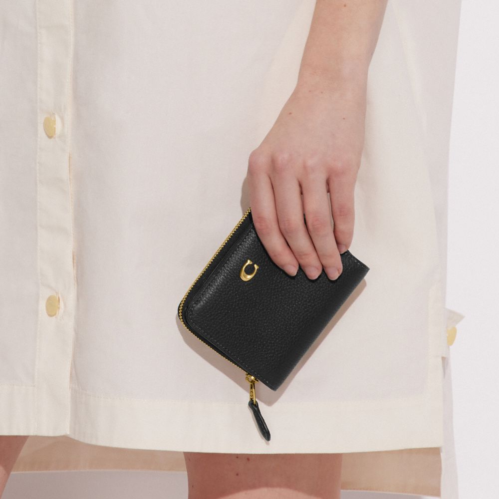 COACH®,Essential Billfold Wallet,Leather,Bi Fold,Metal,Logo,Casual,Black,Detail View