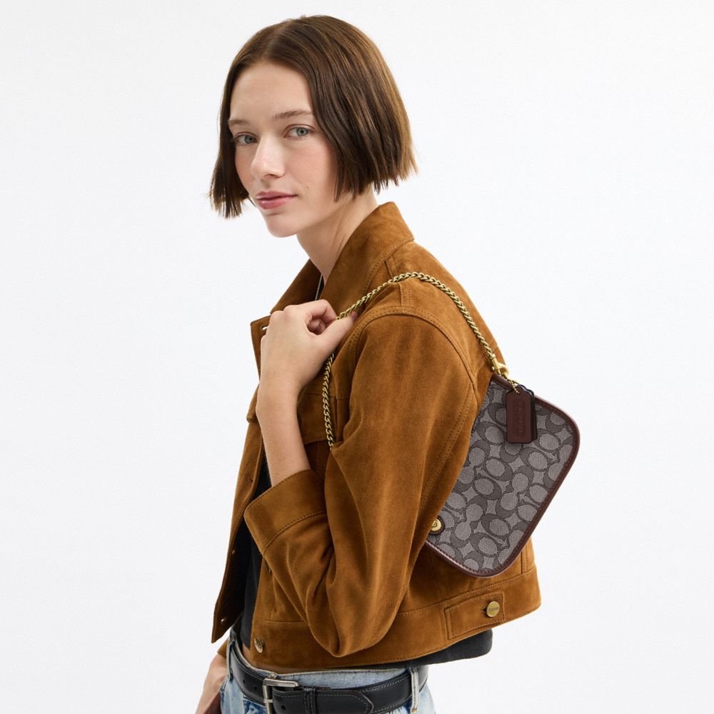 COACH®,Swinger Bag 20 With Chain In Signature Jacquard,Leather,Calfskin Leather,Fabric,Shoulder Bag,Logo,Compact,Brass,Day...,Brown,Detail View