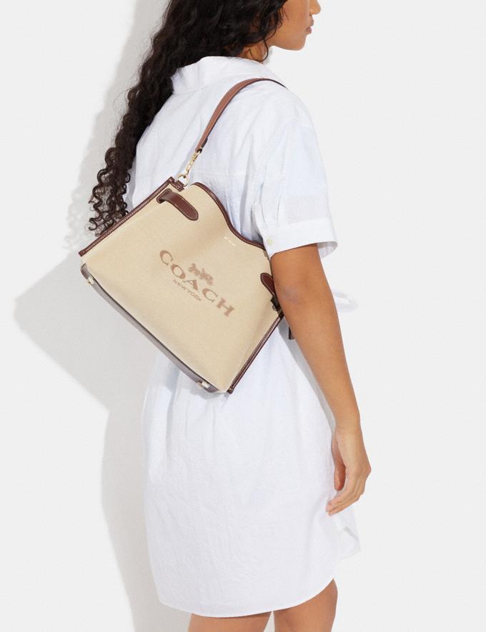 COACH: Hanna Shoulder Bag With