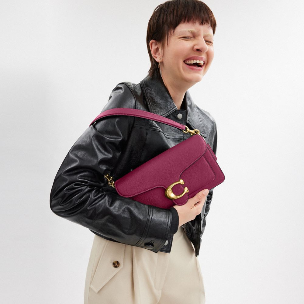 COACH®,QA_AUTO_SIT_TABBY SHOULDER BAG 26,,Detail View