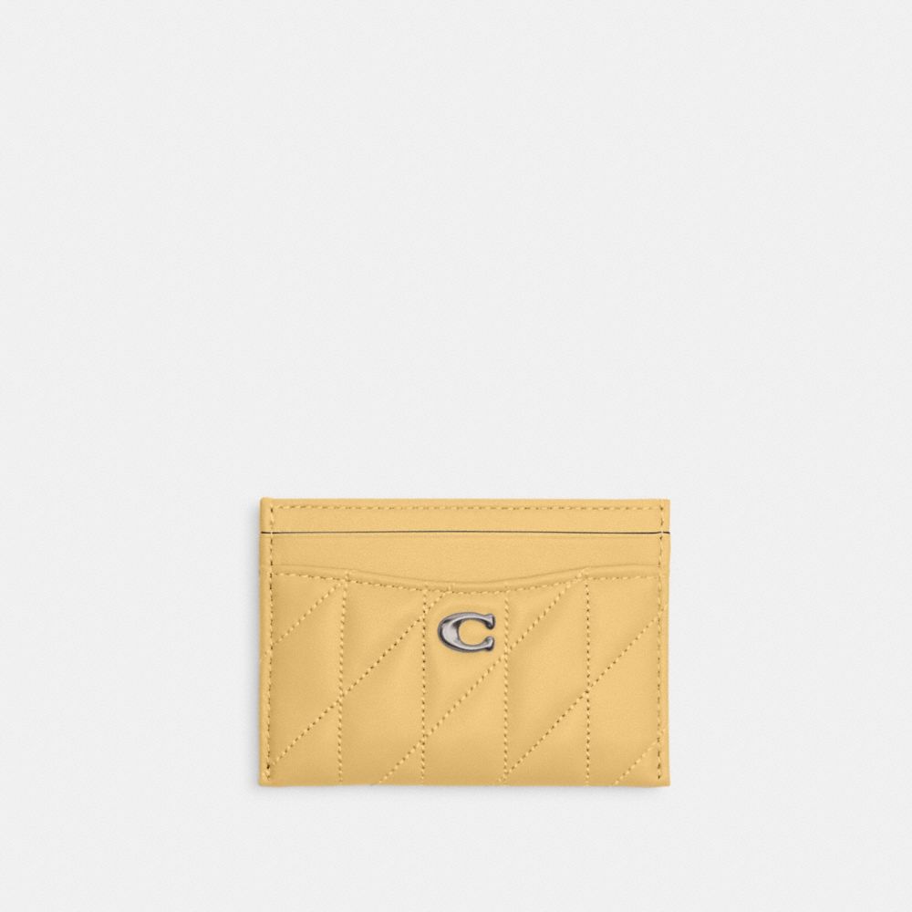 COACH®,QA_AUTO_SIT_ESSENTIAL CARD CASE WITH PILLOW QUILTING,,Front View