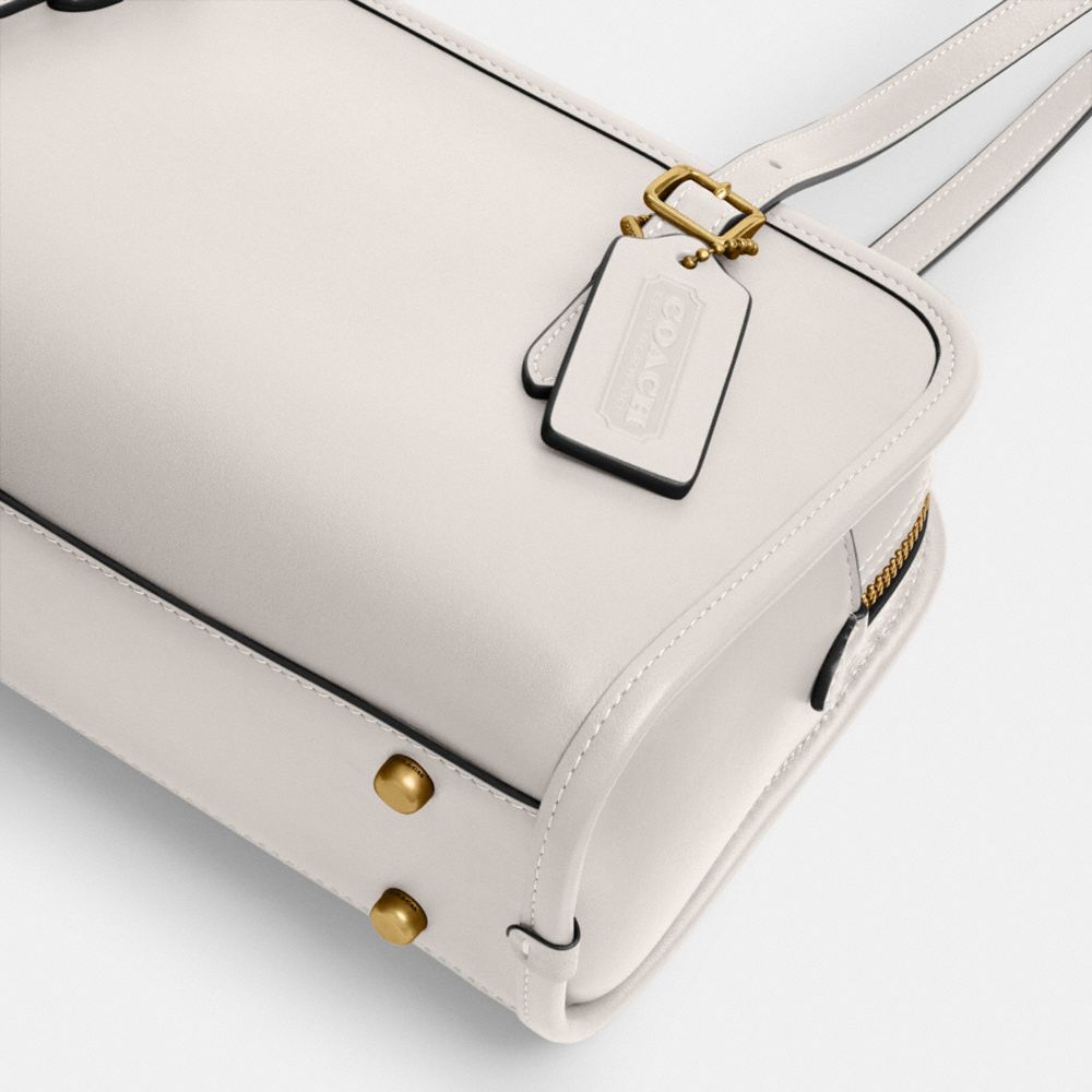 COACH®,Swing Zip Bag,Leather,Shoulder Bag,Logo,Work,Cream,Outsole View