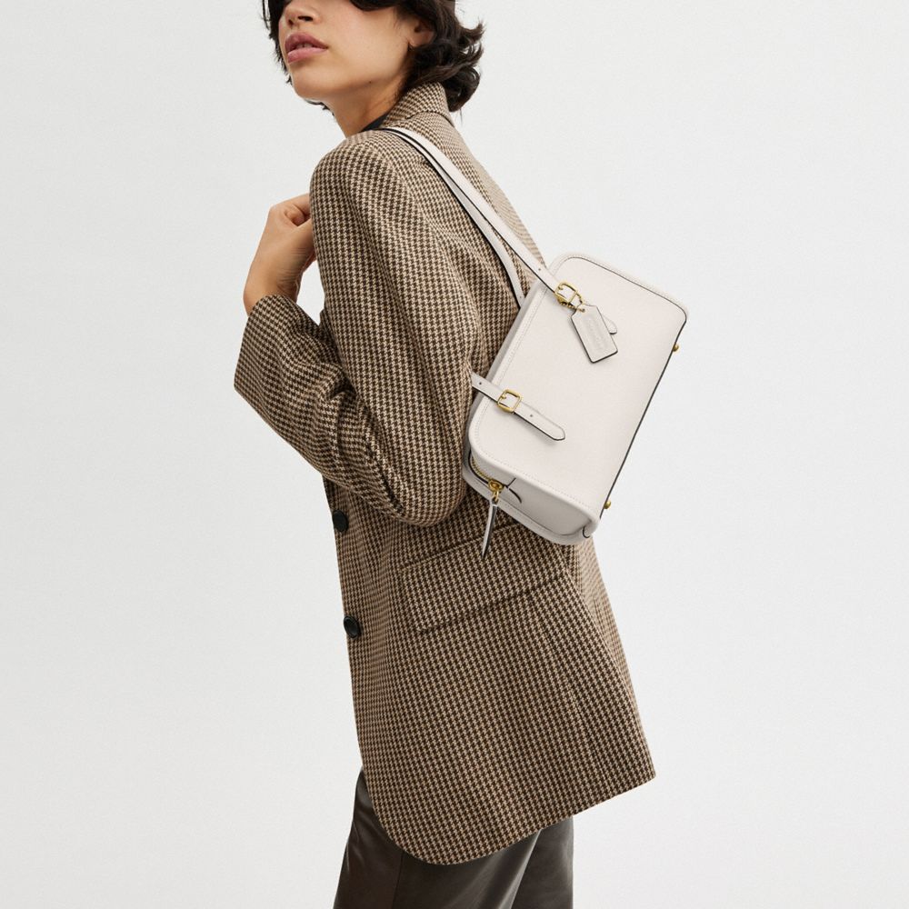 COACH®,Swing Zip Bag,Leather,Shoulder Bag,Logo,Work,Cream,Detail View