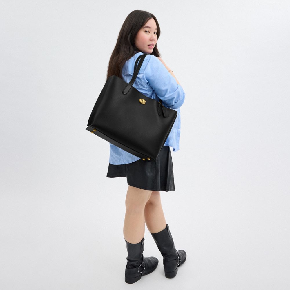 COACH®,Willow Work Tote 38,Leather,Tote,Metal,Embossed,Logo,Casual,Black,Detail View