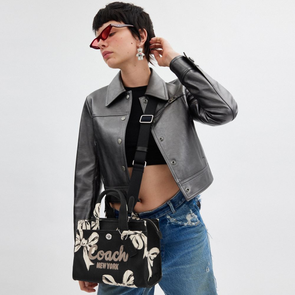 COACH®,Cargo Tote Bag 26 With Bow Print,