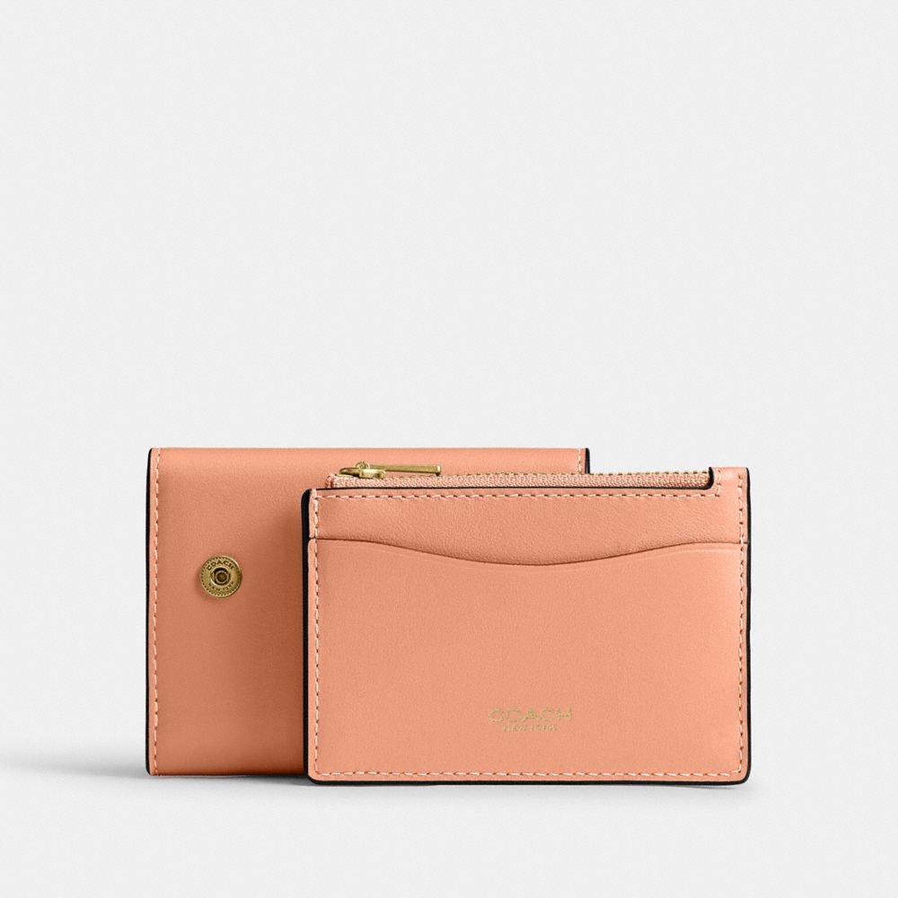 COACH®,Essential Card Holder Wallet,,Angle View