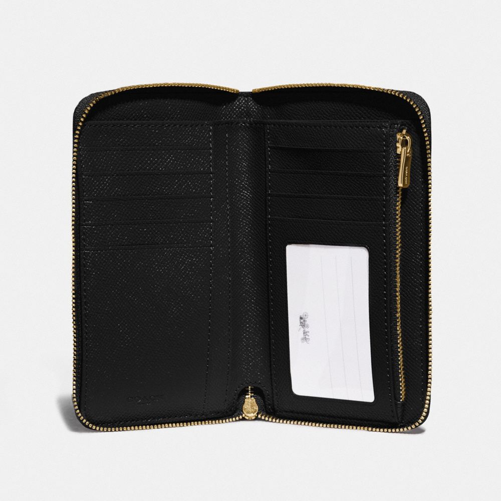 medium wallet