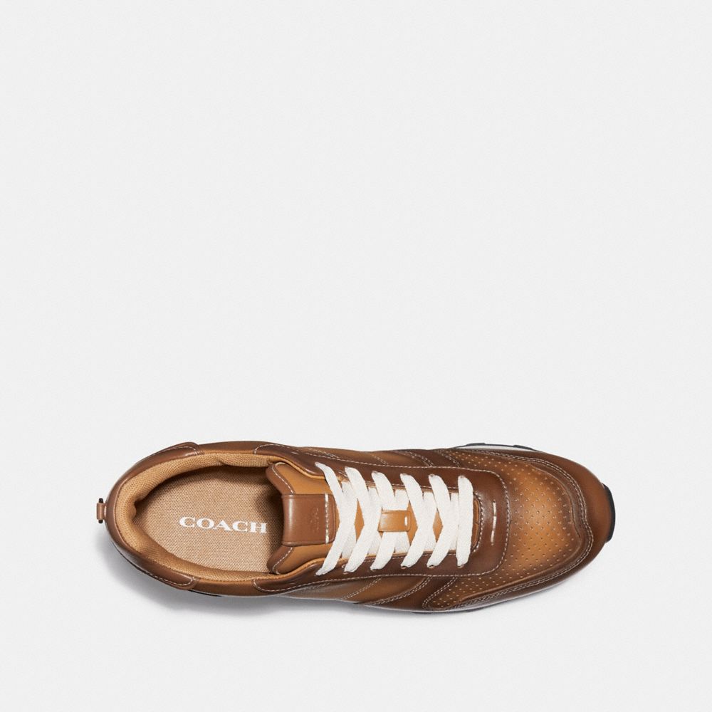 coach c118 runner