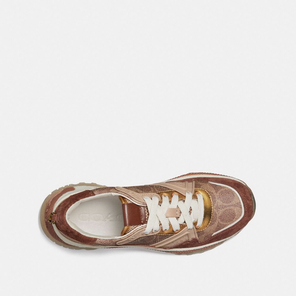 coach runner signature