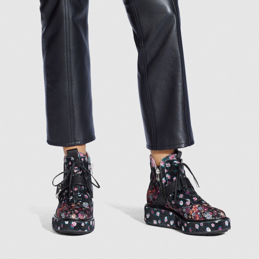 safety sneakers